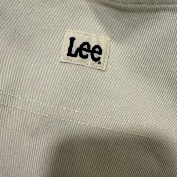 Lee Elastic Waist Shorts Off White Elastic Waist & stretch. size 16 - Picture 8 of 9